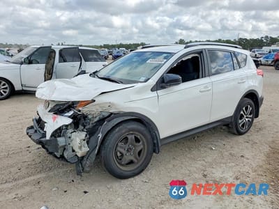 2015 TOYOTA RAV4 LE JTMZFREV2FJ026360 - główne zdjęcie licytacji z USA - miniatura