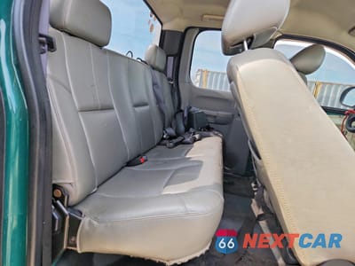 Zdjęcie 10 z 12 samochodu: 2011 GMC 2500 VIN:1GT21ZCG2BZ195679 - miniatura