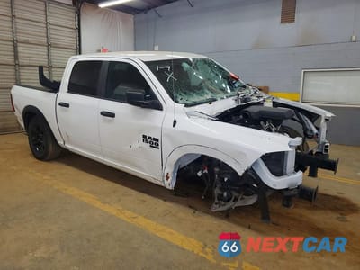 Czwarte zdjęcie samochodu z boku: 2024 RAM 1500 CLASSIC SLT VIN:1C6RR6LG0RS122603 - miniatura