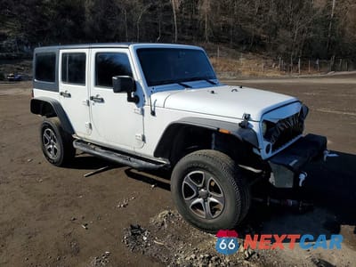 Czwarte zdjęcie samochodu z boku: 2017 JEEP WRANGLER UNLIMITED SPORT VIN:1C4HJWDGXHL536054 - miniatura