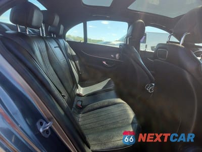 Zdjęcie 10 z 11 samochodu: 2019 MERCEDES-BENZ E 300 VIN:WDDZF4JB9KA526059 - miniatura