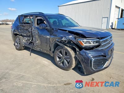 Czwarte zdjęcie samochodu z boku: 2021 VOLKSWAGEN ATLAS SE VIN:1V2RR2CA6MC577728 - miniatura