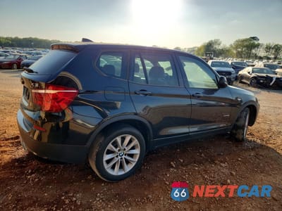 Trzecie zdjęcie samochodu z tyłu: 2013 BMW X3 VIN:5UXWX9C58D0A20280 - miniatura