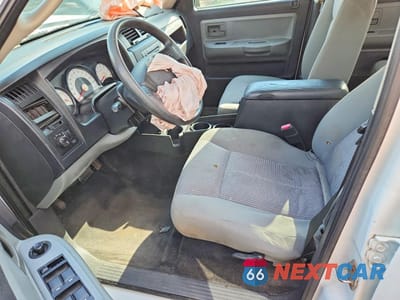 Zdjęcie 7 z 14 samochodu: 2010 DODGE DAKOTA SXT VIN:1D7CE3GK0AS217311 - miniatura