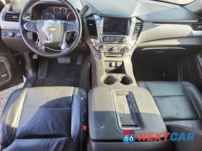 Zdjęcie 8 z 13 samochodu: 2018 CHEVROLET SUBURBAN K1500 LT VIN:1GNSKHKC1JR267192 - miniatura