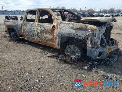 Czwarte zdjęcie samochodu z boku: 2024 CHEVROLET SILVERADO K2500 HIGH COUNTRY VIN:2GC4YREY4R1131947 - miniatura