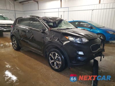 Czwarte zdjęcie samochodu z boku: 2020 KIA SPORTAGE LX VIN:KNDPMCAC9L7703914 - miniatura