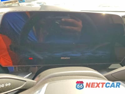 Zdjęcie 9 z 13 samochodu: 2026 CHEVROLET SUBURBAN VIN:1GNS5EKD2TR113172 - miniatura