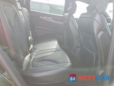 Zdjęcie 11 z 12 samochodu: 2017 LINCOLN MKX RESERVE VIN:2LMPJ8LR4HBL21344 - miniatura