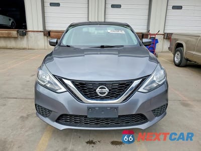 Piąte zdjęcie samochodu w środku: 2017 NISSAN SENTRA SV VIN:3N1AB7AP4HY393041 - miniatura