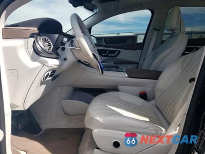 Zdjęcie 7 z 12 samochodu: 2023 MERCEDES-BENZ EQS SUV 580 4MATIC VIN:4JGDM4EB3PA002722 - miniatura