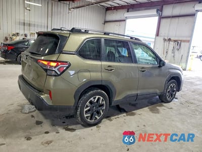 Trzecie zdjęcie samochodu z tyłu: 2025 SUBARU FORESTER PREMIUM VIN:JF2SLDDC5SH464001 - miniatura