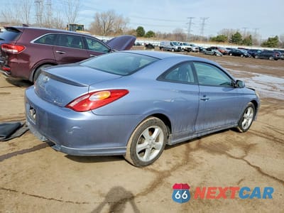 Trzecie zdjęcie samochodu z tyłu: 2005 TOYOTA CAMRY SOLARA SE SPORT V6 VIN:4T1CA38P25U049984 - miniatura
