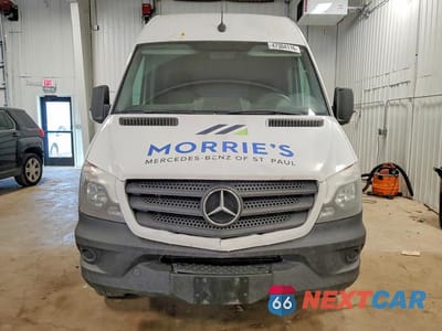 Piąte zdjęcie samochodu w środku: 2017 MERCEDES BENZ SPRINTER 2500 DELIVERY VAN VIN:WD3PE7CD2HP575222 - miniatura