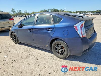 Drugie zdjęcie samochodu z przodu: 2013 TOYOTA PRIUS TWO VIN:JTDKN3DU5D1644442 - miniatura