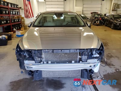 Piąte zdjęcie samochodu w środku: 2015 VOLVO S60 PLATINUM VIN:YV140MFM7F2353216 - miniatura