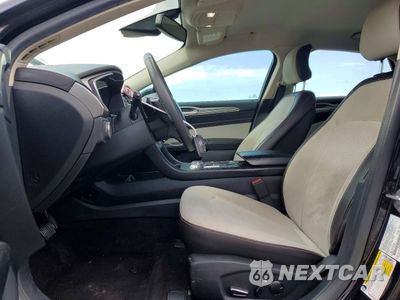 Zdjęcie 7 z 13 samochodu: 2019 FORD FUSION SE VIN:3FA6P0HD4KR169752 - miniatura