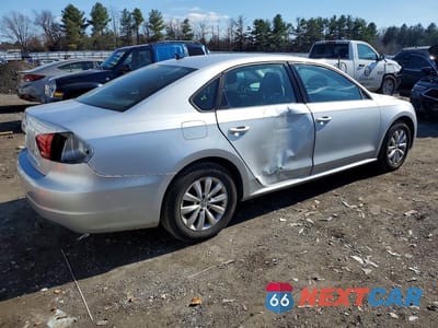 Trzecie zdjęcie samochodu z tyłu: 2012 VOLKSWAGEN PASSAT S VIN:1VWAP7A3XCC081137 - miniatura