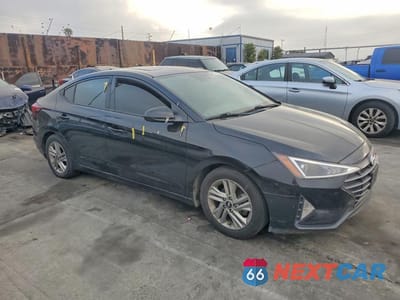 Czwarte zdjęcie samochodu z boku: 2020 HYUNDAI ELANTRA VALUE EDITION VIN:KMHD84LF7LU930990 - miniatura