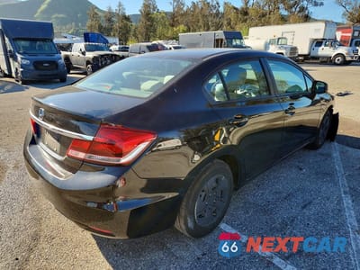 Trzecie zdjęcie samochodu z tyłu: 2013 HONDA CIVIC LX VIN:19XFB2F56DE281950 - miniatura
