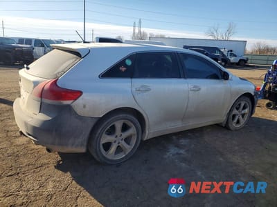 Trzecie zdjęcie samochodu z tyłu: 2010 TOYOTA VENZA VIN:4T3BK3BB5AU030840 - miniatura
