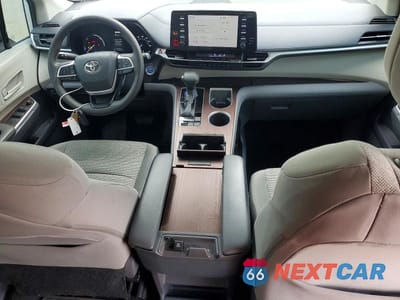 Zdjęcie 8 z 13 samochodu: 2021 TOYOTA SIENNA LE 8-PASSENGER VIN:5TDKRKECXMS034785 - miniatura