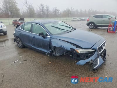 Czwarte zdjęcie samochodu z boku: 2019 VOLVO S60 T6 INSCRIPTION VIN:7JRA22TL5KG015721 - miniatura