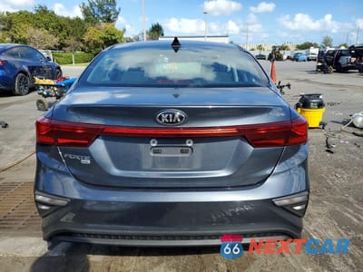 Zdjęcie 6 z 12 samochodu: 2021 KIA FORTE FE VIN:3KPF24AD7ME275018 - miniatura