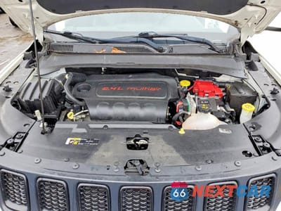Zdjęcie 11 z 12 samochodu: 2019 JEEP COMPASS LATITUDE VIN:3C4NJDBB5KT734129 - miniatura