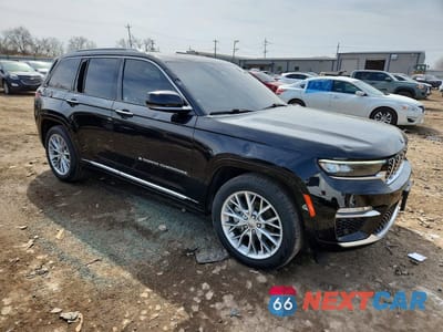 Czwarte zdjęcie samochodu z boku: 2023 JEEP GRAND CHEROKEE SUMMIT VIN:1C4RJHEG9PC575246 - miniatura