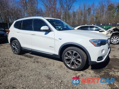 Czwarte zdjęcie samochodu z boku: 2017 BMW X3 XDRIVE28I VIN:5UXWX9C5XH0T15562 - miniatura