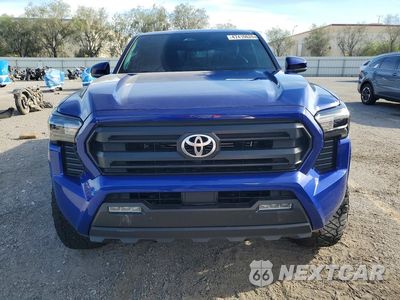 Piąte zdjęcie samochodu w środku: 2025 TOYOTA TACOMA SR5 VIN:3TMLB5JN9SM162613 - miniatura