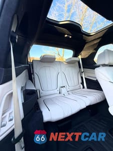 Zdjęcie 12 z 15 samochodu: 2019 BMW X7 XDRIVE50I VIN:5UXCX4C54KLB39719 - miniatura