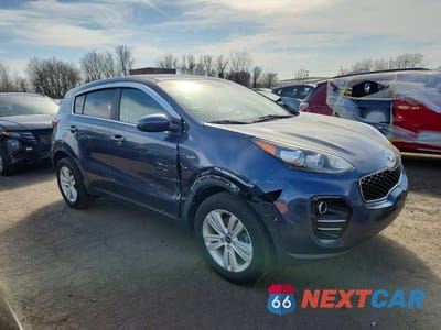 Czwarte zdjęcie samochodu z boku: 2018 KIA SPORTAGE LX VIN:KNDPMCAC3J7305501 - miniatura