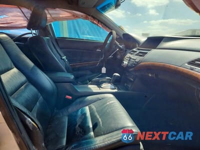 Zdjęcie 7 z 12 samochodu: 2011 HONDA ACCORD VIN:1HGCP3F82BA030042 - miniatura
