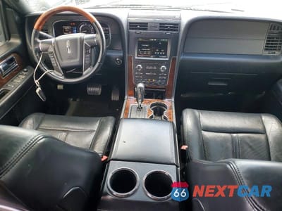 Zdjęcie 8 z 13 samochodu: 2015 LINCOLN NAVIGATOR L VIN:5LMJJ3JT7FEJ08616 - miniatura
