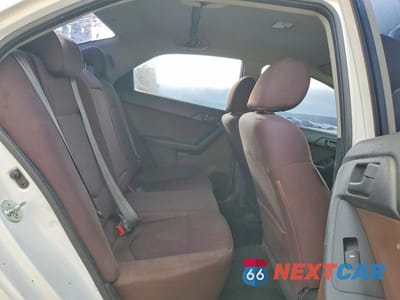 Zdjęcie 10 z 13 samochodu: 2010 KIA FORTE EX VIN:KNAFU4A21A5054883 - miniatura