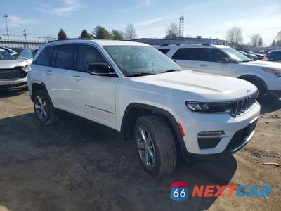 Czwarte zdjęcie samochodu z boku: 2022 JEEP GRAND CHEROKEE LIMITED VIN:1C4RJHBG6N8586015 - miniatura