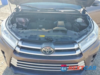 Zdjęcie 12 z 12 samochodu: 2017 TOYOTA HIGHLANDER LE PLUS VIN:5TDZZRFH7HS204947 - miniatura