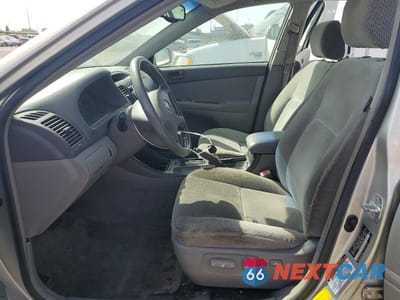 Zdjęcie 7 z 11 samochodu: 2004 TOYOTA CAMRY LE V6 VIN:4T1BF30K04U569788 - miniatura