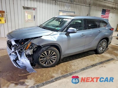 2021 TOYOTA HIGHLANDER PLATINUM 5TDFZRBH7MS157275 - główne zdjęcie licytacji z USA - miniatura