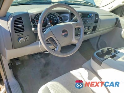 Zdjęcie 8 z 13 samochodu: 2008 GMC SIERRA C1500 VIN:1GTEC14C18Z204675 - miniatura