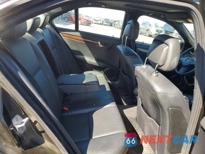 Zdjęcie 10 z 12 samochodu: 2009 MERCEDES-BENZ C 300 4MATIC VIN:WDDGF81X09R082768 - miniatura