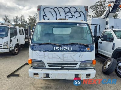 Piąte zdjęcie samochodu w środku: 1995 ISUZU NPR VIN:4KLB4B1A7SJ002552 - miniatura