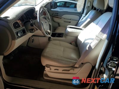 Zdjęcie 7 z 12 samochodu: 2014 GMC YUKON XL C1500 SLT VIN:1GKS1KE0XER189046 - miniatura