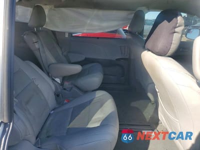 Zdjęcie 11 z 12 samochodu: 2017 TOYOTA SIEANNA VIN:5TDKZ3DC5HS858674 - miniatura