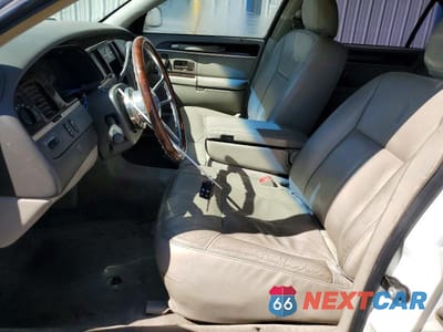 Zdjęcie 7 z 14 samochodu: 2009 LINCOLN TOWN CAR SIGNATURE LIMITED VIN:2LNHM82V89X629384 - miniatura