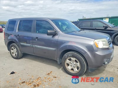 Czwarte zdjęcie samochodu z boku: 2015 HONDA PILOT LX VIN:5FNYF3H29FB015759 - miniatura