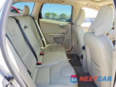 Zdjęcie 10 z 11 samochodu: 2010 VOLVO XC60 3.2 VIN:YV4960DZ9A2104486 - miniatura