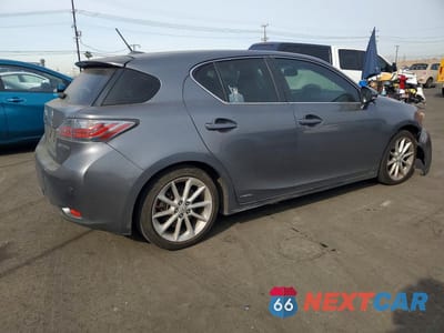 Trzecie zdjęcie samochodu z tyłu: 2013 LEXUS CT 200H BASE VIN:JTHKD5BH9D2123009 - miniatura